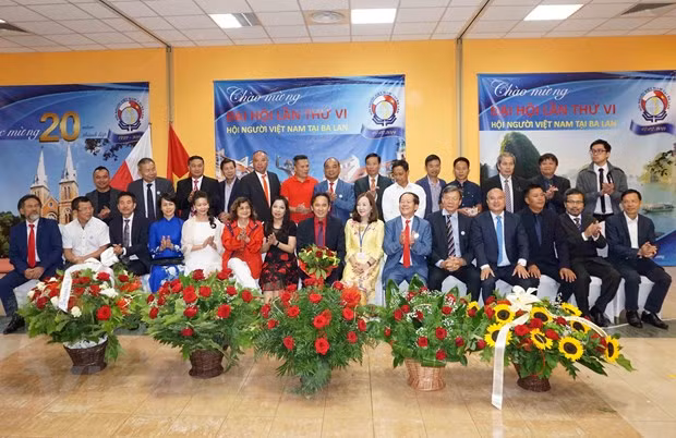L'Association des Vietnamiens en Pologne souffle ses 20 bougies ảnh 1