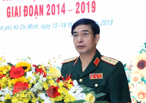 Une délégation militaire de haut rang du Vietnam en visite officielle au Cambodge ảnh 1