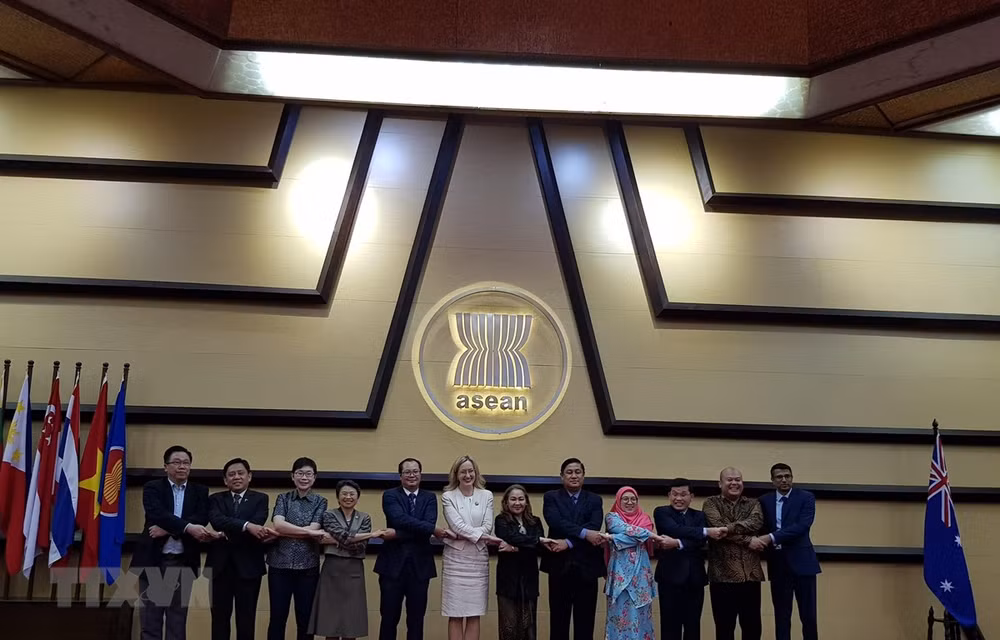 L'Australie s'engage à soutenir la mise en œuvre de la Vision de l'ASEAN 2025 ảnh 1