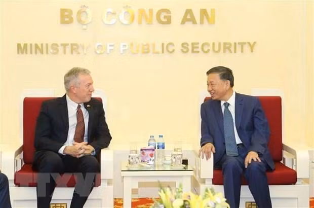 Le ministre vietnamien de la Sécurité publique affirme son soutien à Google ảnh 1
