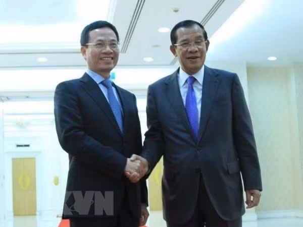 Le Cambodge veut recevoir l’aide du Vietnam pour construire un centre de la cybersécurité ảnh 1