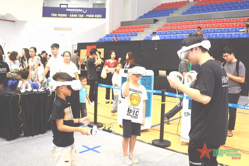 STEAM Discovery Festival "Inspirer la créativité, débloquer la passion" ảnh 1