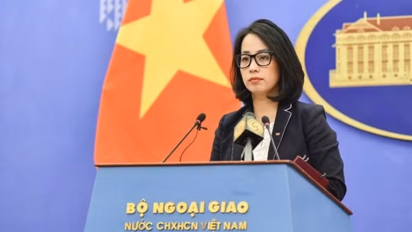 Le Vietnam s'oppose aux exercices militaires menés par Taiwan sur l’île de Ba Binh ảnh 1