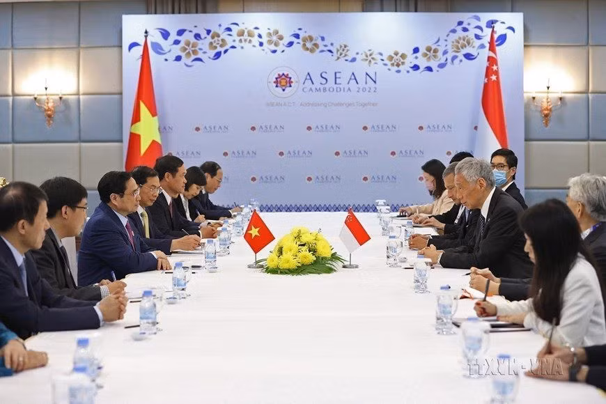La prochaine visite du PM singapourien contribuera à promouvoir le partenariat stratégique bilatéral ảnh 2