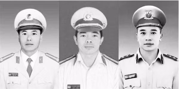 Remise de l'Ordre de défense de la Patrie à trois policiers décédés dans un glissement de terrain à Lam Dong ảnh 1
