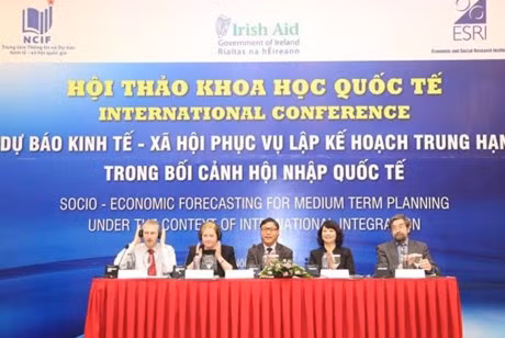 2016 : l'économie vietnamienne entrera dans le nouveau cycle de rétablissement ảnh 1