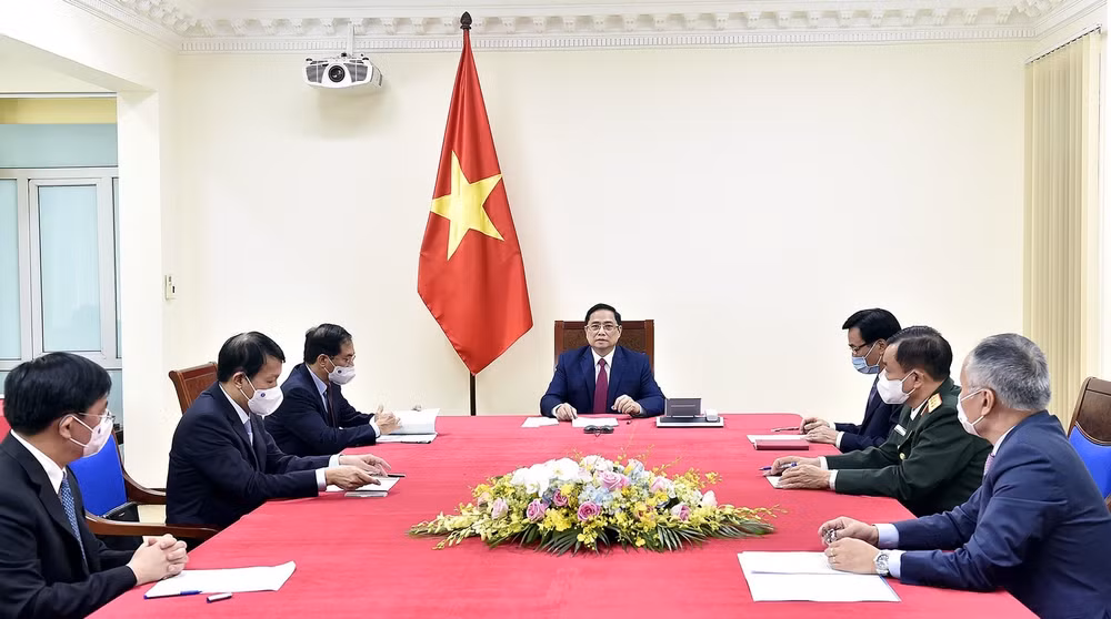 Vietnam-Chine : Conversation téléphonique entre les Premiers ministres ảnh 1