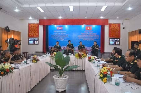 Vietnam-Cambodge : renforcer les liens entre les jeunes militaires ảnh 1