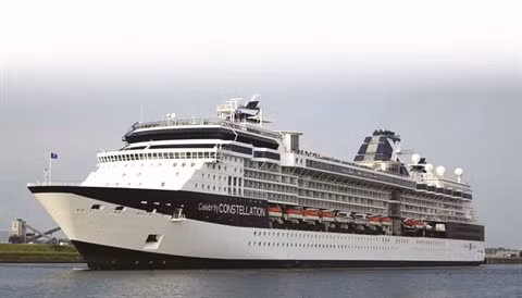 Nha Trang accueille 2.200 croisiéristes étrangers ảnh 1