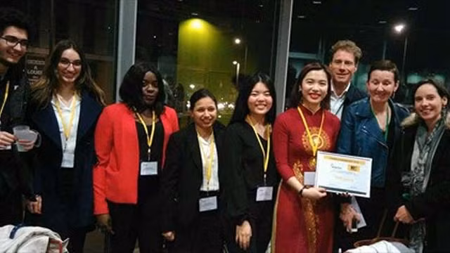 Une Vietnamienne résidant en France a un projet de traitement des déchets au Vietnam ảnh 1
