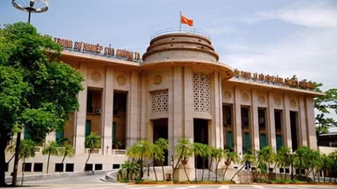 Prolongement officiel de l’octroi des prêts en devises étrangères ảnh 1