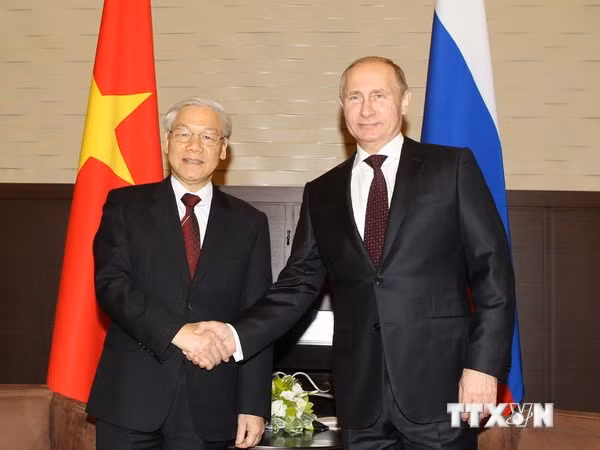 Le secrétaire général Nguyen Phu Trong félicite le président russe V. Poutine ảnh 1