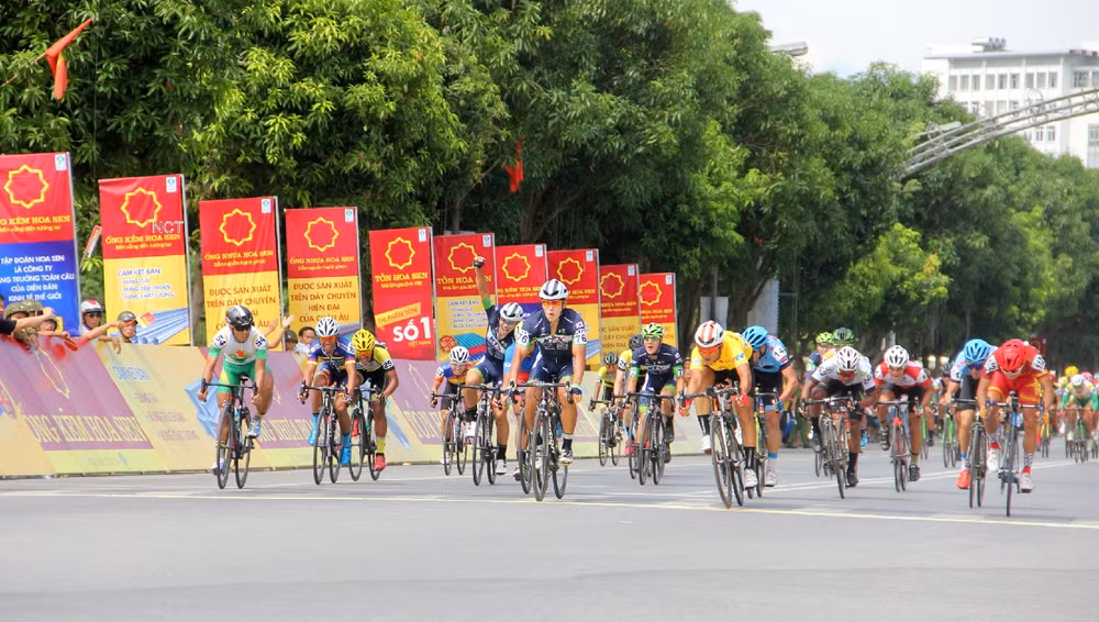 La 3e édition de la course internationale de cyclisme VTV – Coupe Ton Hoa Sen ảnh 1