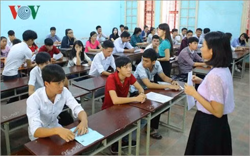 Les droits de l’homme entrent dans le cursus scolaire ảnh 1