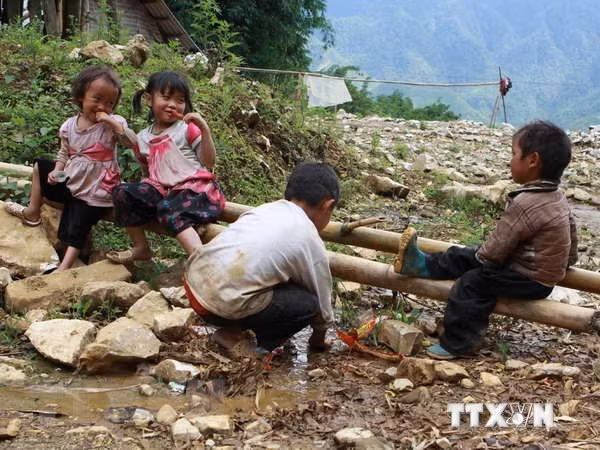 Thua Thien-Huê: mise en oeuvre d'un projet de soutien des enfants défavorisés ảnh 1