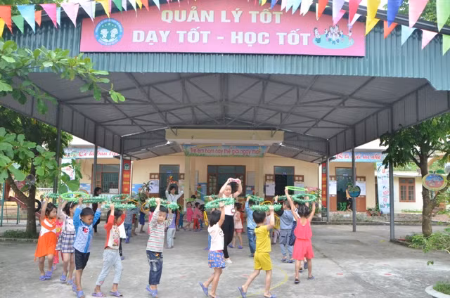 Thanh Hoa construit près de 200 salles de classe dans des districts démunis ảnh 1