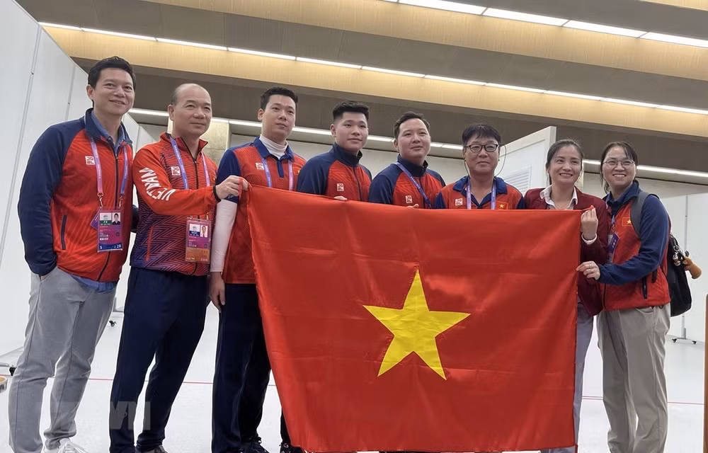 ASIAD 2023 : le Vietnam remporte six médailles après deux jours de compétition officielle ảnh 1