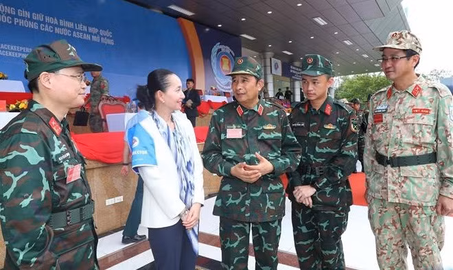Promotion de la coopération en matière de maintien de la paix dans le cadre de l’ADMM+ ảnh 1