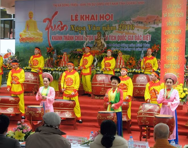 Ouverture de la fête printanière Ngoa Vân et inauguration de la pagode éponyme ảnh 1