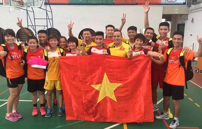 Deux médailles d’or pour le Vietnam au Championnat du monde de plum-foot ảnh 1