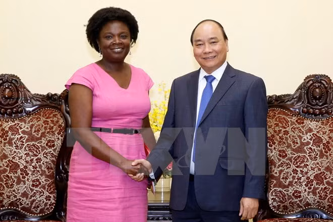 Le PM Nguyen Xuan Phuc reçoit la directrice nationale de la BM au Vietnam ảnh 1
