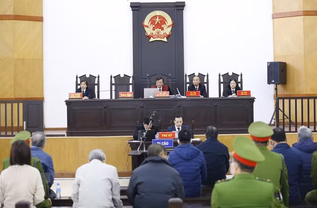 Report pour la 2e fois du procès de Vu Huy Hoang et de ses complices ảnh 1