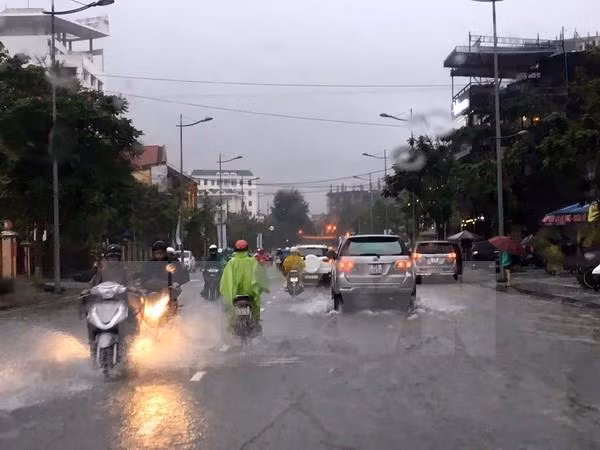 Une nouvelle vague de froid vif cause des pluies au Nord et au Centre à partir du 22 novembre ảnh 1