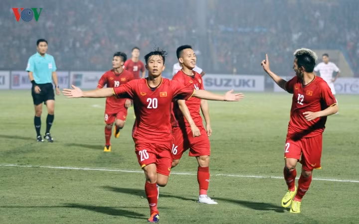 AFF Suzuki 2018: Les médias étrangers apprécient la victoire de la sélection vietnamienne ảnh 1