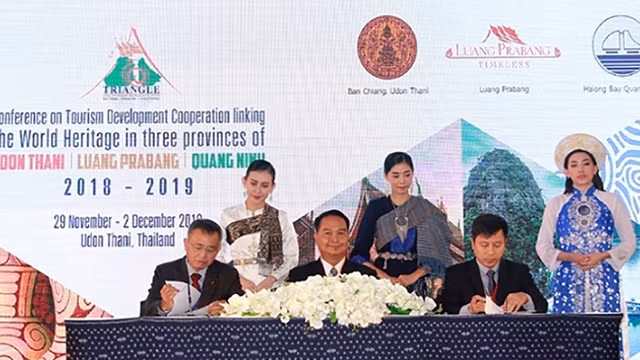 Luang Prabang , Udon Thani et Quang Ninh : un triangle de patrimoines mondiaux ảnh 1