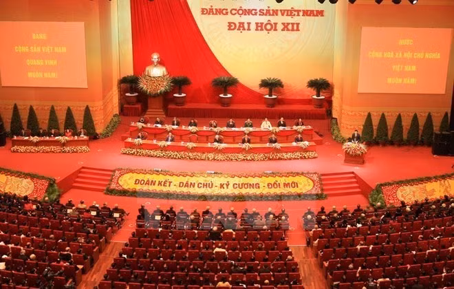 Directive du BP sur l’étude et la mise en œuvre de la résolution du XIIe Congrès national du Parti ảnh 1