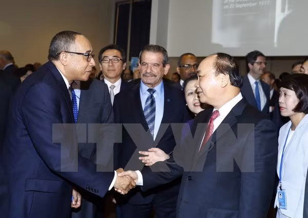 Le PM Nguyên Xuân Phuc célèbre les 40 ans du Vietnam à l’ONU ảnh 1