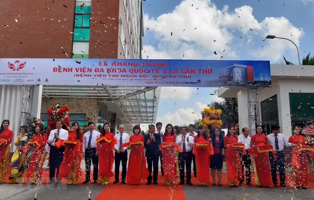 Inauguration du premier hôpital cardiovasculaire dans le delta du Mékong ảnh 1
