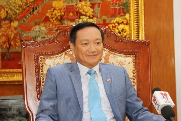 Le diplomate vietnamien souligne l'importance de la visite du leader du PCV Nguyen Phu Trong au Laos ảnh 1