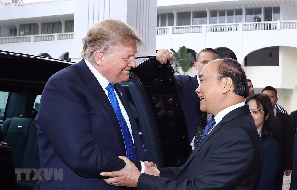 Nguyên Xuân Phuc et Donald Trump saluent les progrès des relations Etats-Unis - Vietnam ảnh 1