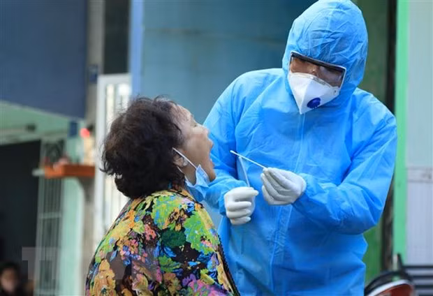 COVID-19 : le bilan total s’établit désormais à 1.361 ảnh 1