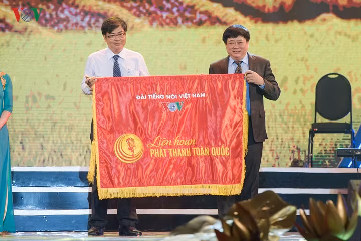 Clôture du festival radiophonique national 2018 ảnh 1