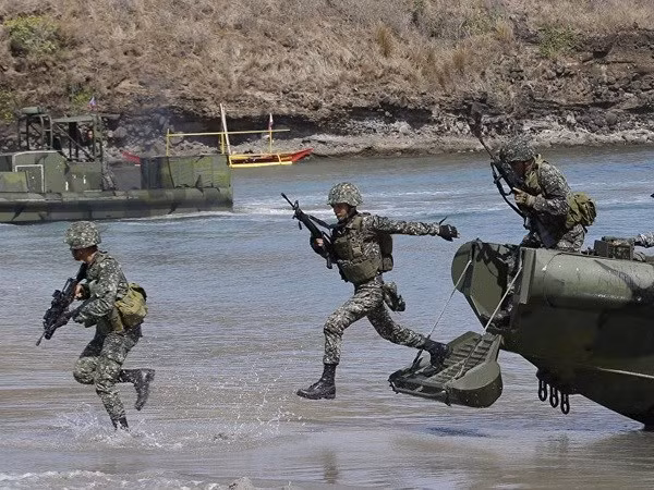 Les Philippines acquièrent plus d'armes pour améliorer ses capacités de combat en mer ảnh 1