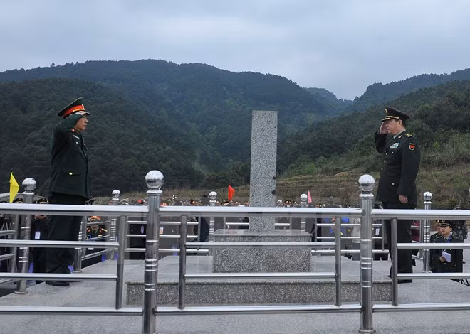 Défense: activités des 3e échanges d’amitié frontalière sino-vietnamienne ảnh 1 Défense: activités des 3e échanges d’amitié frontalière sino-vietnamienne ảnh 1