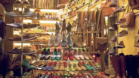 Ses chaussures sur mesure à Hôi An ảnh 2