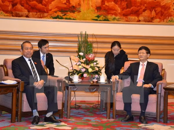 Une délégation de la Cour populaire suprême du Vietnam en visite en Chine ảnh 1
