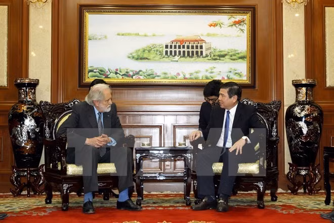 Ho Chi Minh-Ville accueille favorablement les investisseurs britanniques ảnh 1