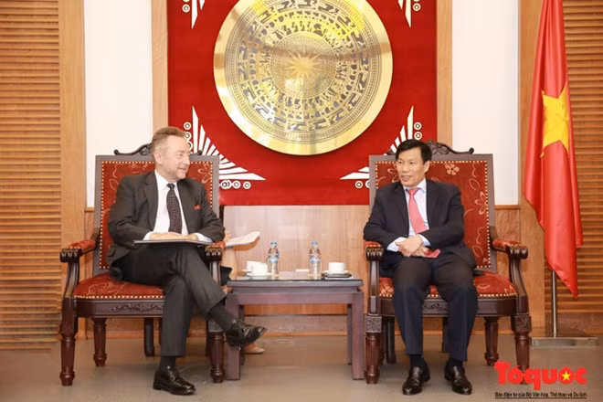 Vietnam - R. tchèque: Une bonne relation dans le secteur culturel, sportif et touristique ảnh 1