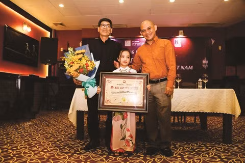 Dang Tu Thanh, jeune prodige de la musique traditionnelle ảnh 1