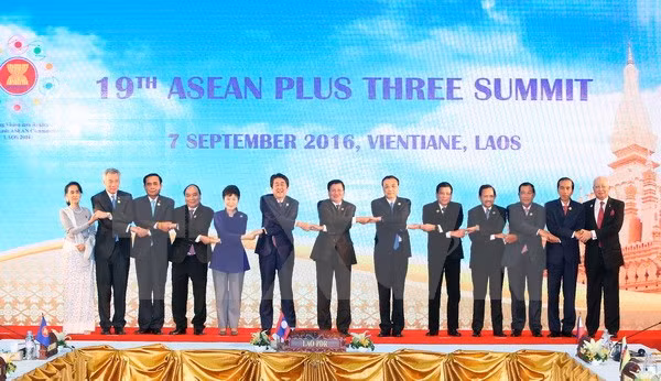 L'ASEAN+3 s’engage à promouvoir la coopération au développement durable ảnh 1