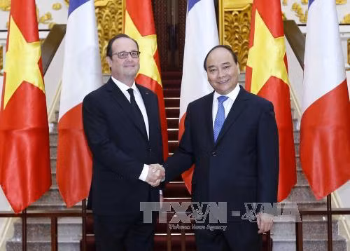 Entrevue Nguyen Xuan Phuc et François Hollande ảnh 1