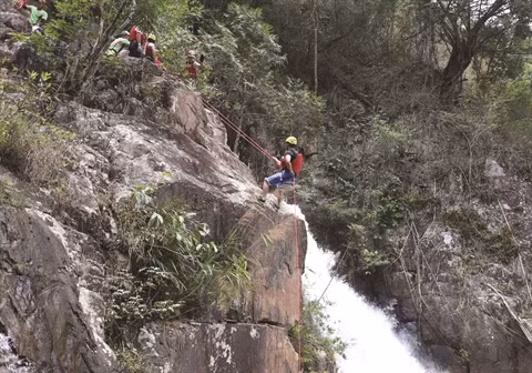 Le Vietnam, une terre de sensations ảnh 2