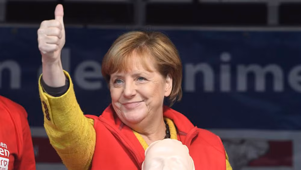 Le PM félicite la chancelière allemande Angela Merkel pour sa réélection ảnh 1