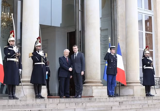 Vietnam-France : entretien entre Nguyen Phu Trong et Emmanuel Macron ảnh 1
