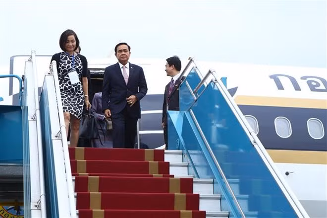 PM: Mesures nécessaires pour porter le commerce entre le Vietnam et la Thaïlande à 15 milliards d’USD ảnh 1