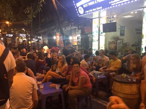 Hanoi fait partie du Top 10 des villes idéales pour boire de la bière ảnh 1